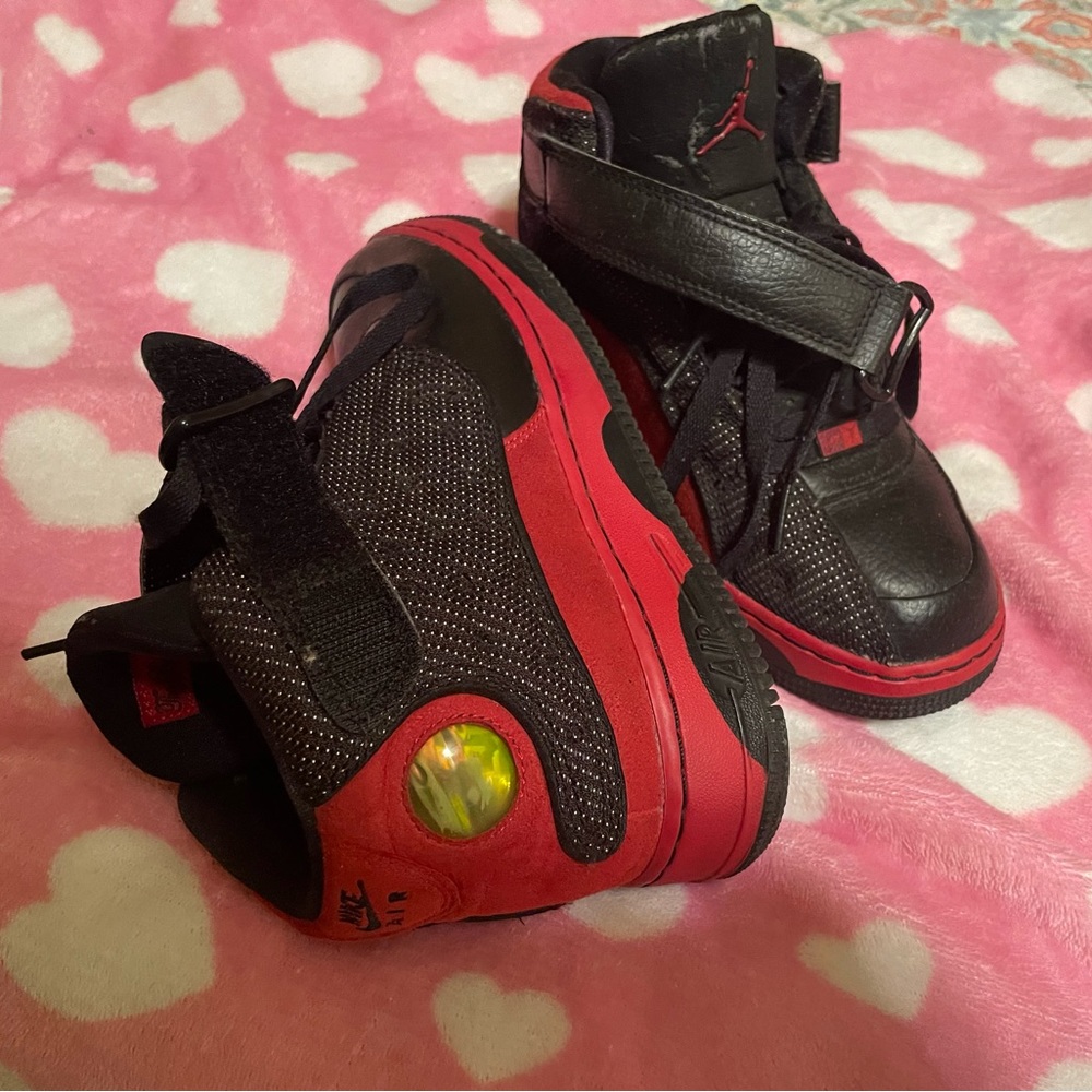 4.5 big kids Grade school size Nike air shoes black and red used. woman’s 6
